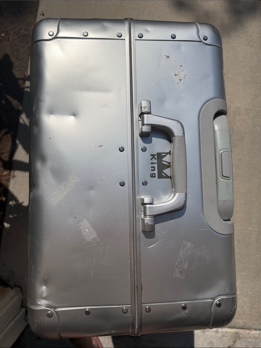 Away The Large Aluminum Edition Checked Luggage in Silver - Picture 9 of 13